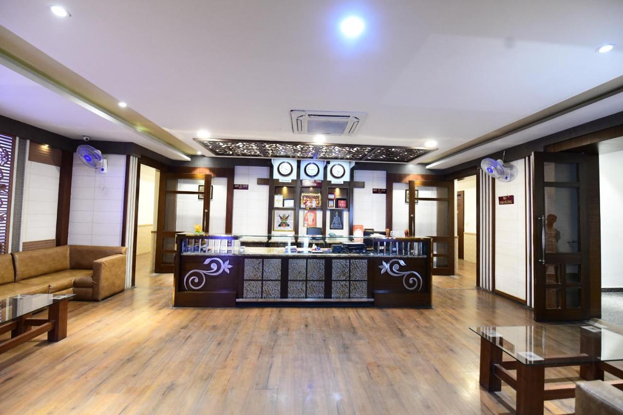Hotel Jataka Inn Bodh Gaya Exteriör bild