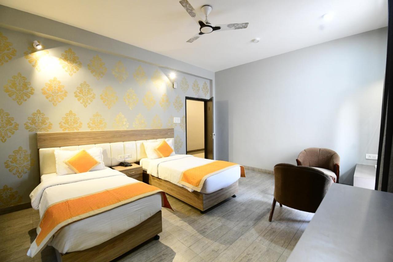 Hotel Jataka Inn Bodh Gaya Exteriör bild