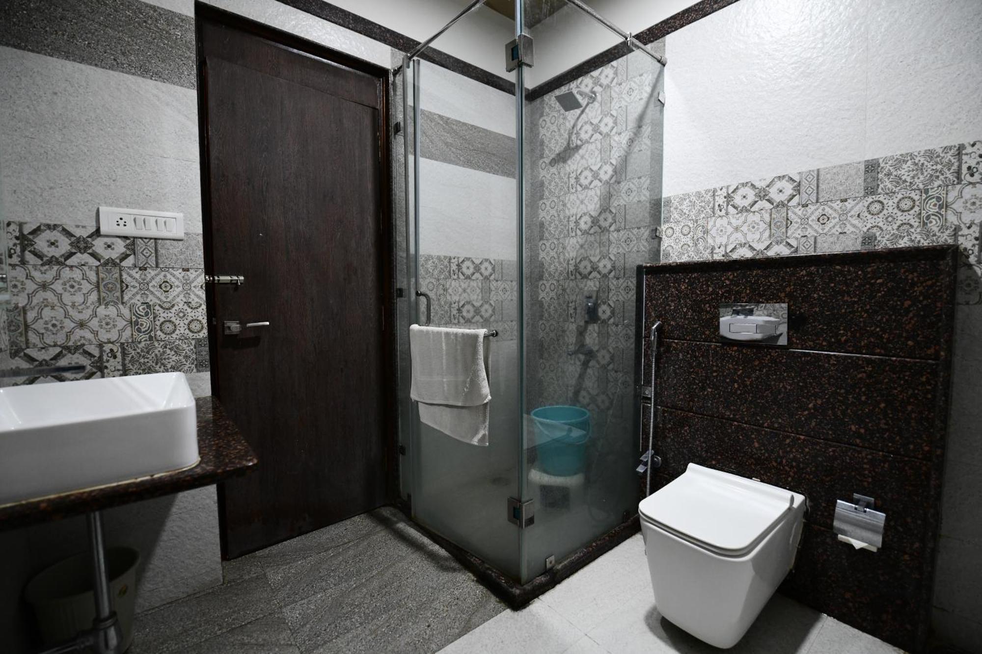 Hotel Jataka Inn Bodh Gaya Rum bild